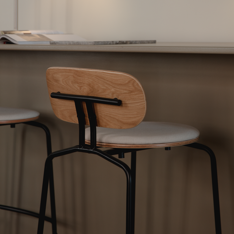 UMAGE Lifestyle Curious Barstool Oak Black Whitesands 1
