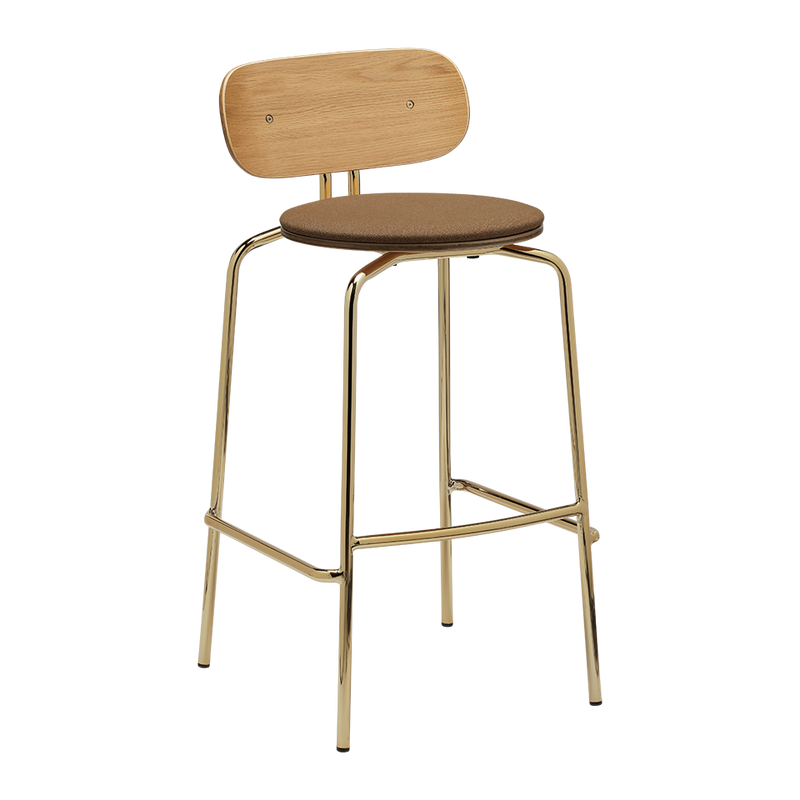 UMAGE Packshot 5918 1C719 01 Curious Bar Stool Oak Brass Sugar Brown (2)