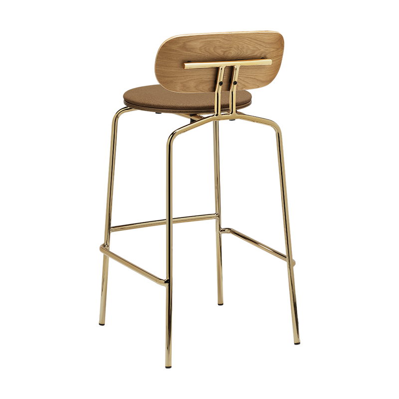 UMAGE Packshot 5918 1C719 01 Curious Bar Stool Oak Brass Sugar Brown (3)