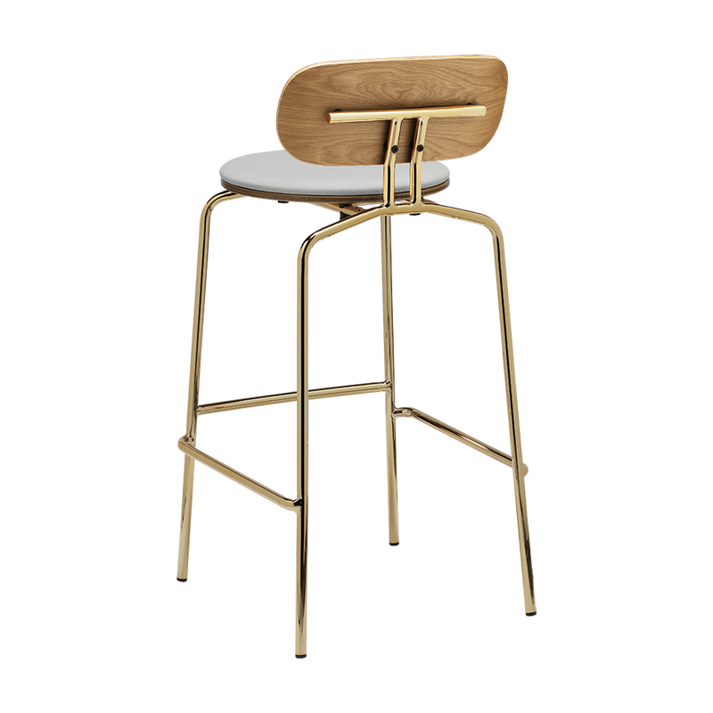 UMAGE Packshot 5918 1C719 03 Curious Bar Stool Oak Brass Sterling (3)