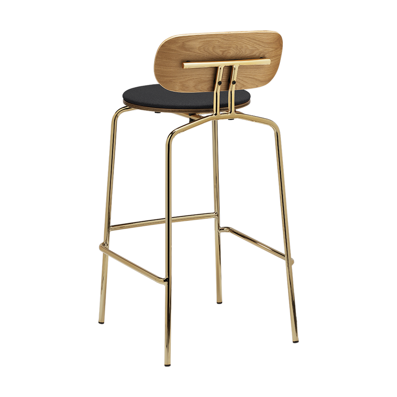 UMAGE Packshot 5918 1C719 04 Curious Bar Stool Oak Brass Shadow (3)